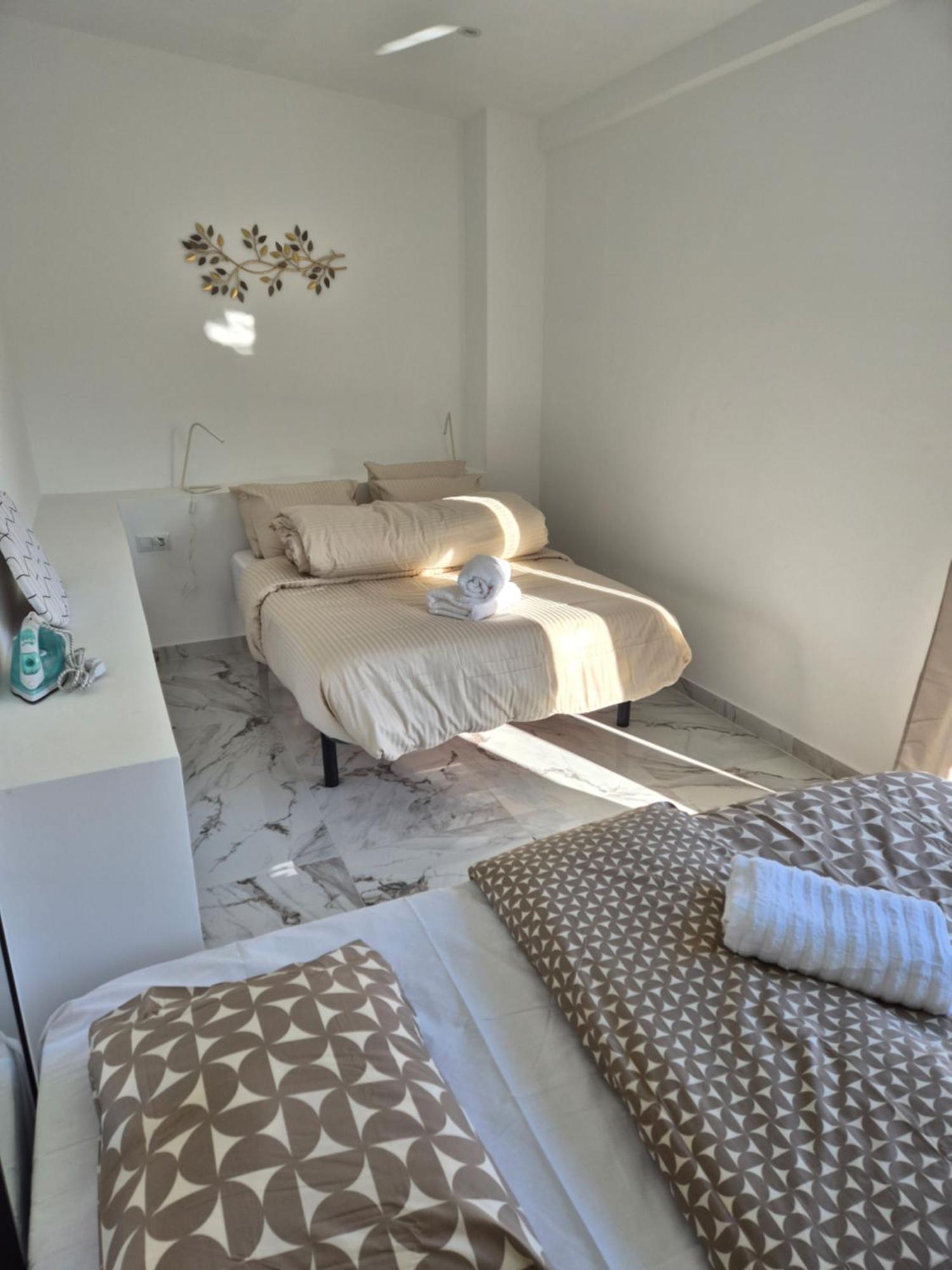 Downtown Apartments アリカンテ 部屋 写真
